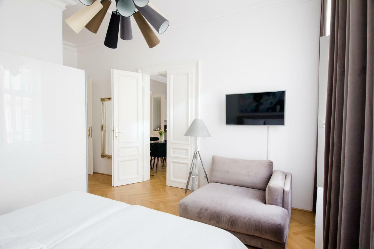 Studio Apartments Urania - Mai'S Apartments Wien Ngoại thất bức ảnh