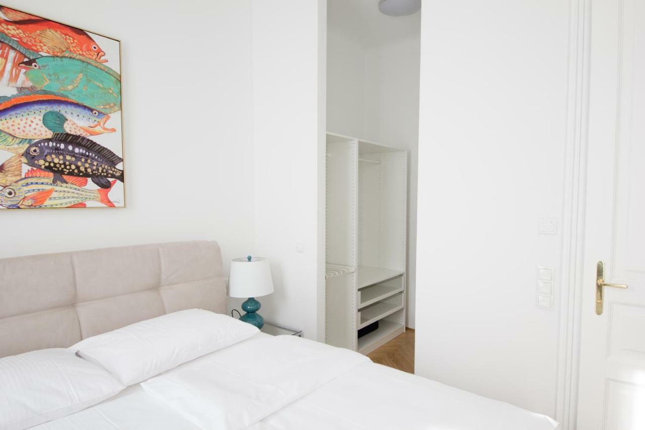 Studio Apartments Urania - Mai'S Apartments Wien Ngoại thất bức ảnh