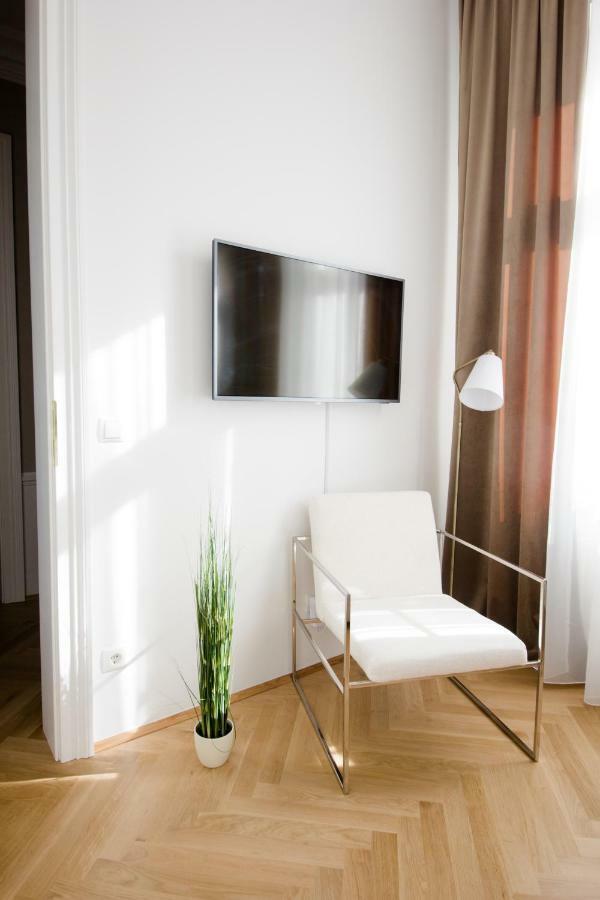 Studio Apartments Urania - Mai'S Apartments Wien Ngoại thất bức ảnh