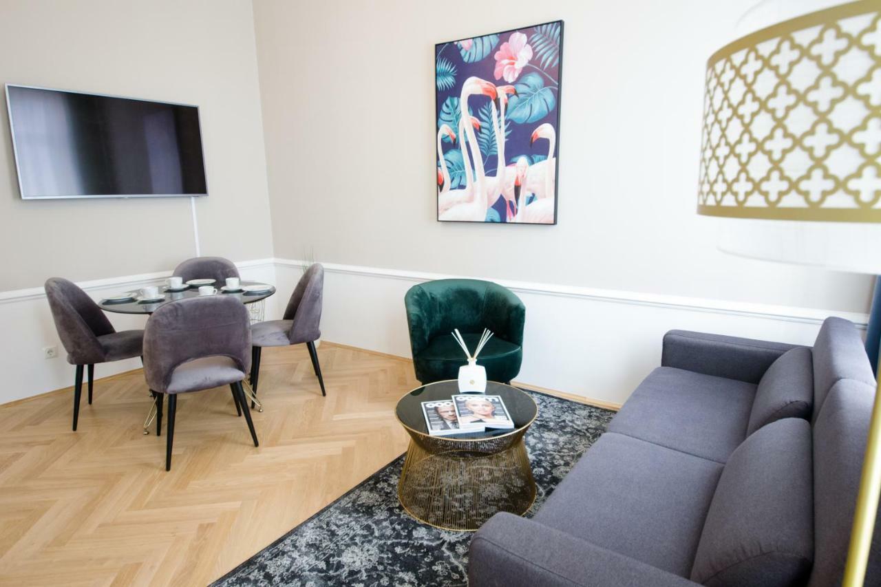 Studio Apartments Urania - Mai'S Apartments Wien Ngoại thất bức ảnh