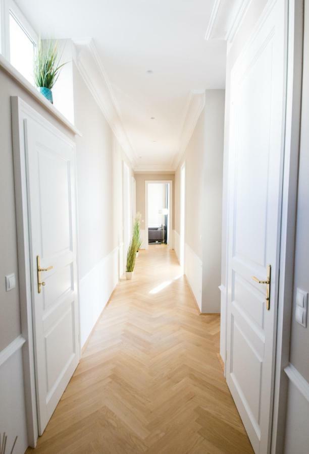 Studio Apartments Urania - Mai'S Apartments Wien Ngoại thất bức ảnh